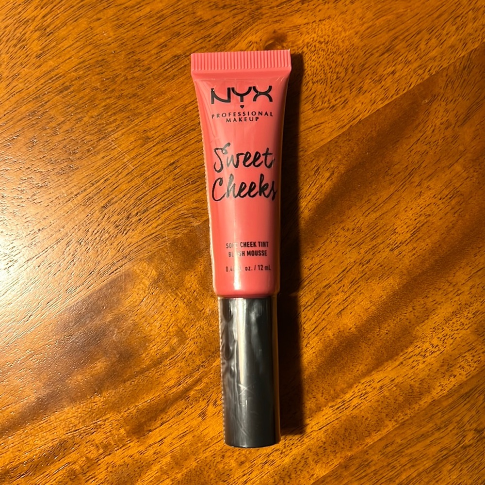 New & Unused | Sweet cheeks blush mousse | Baby Doll